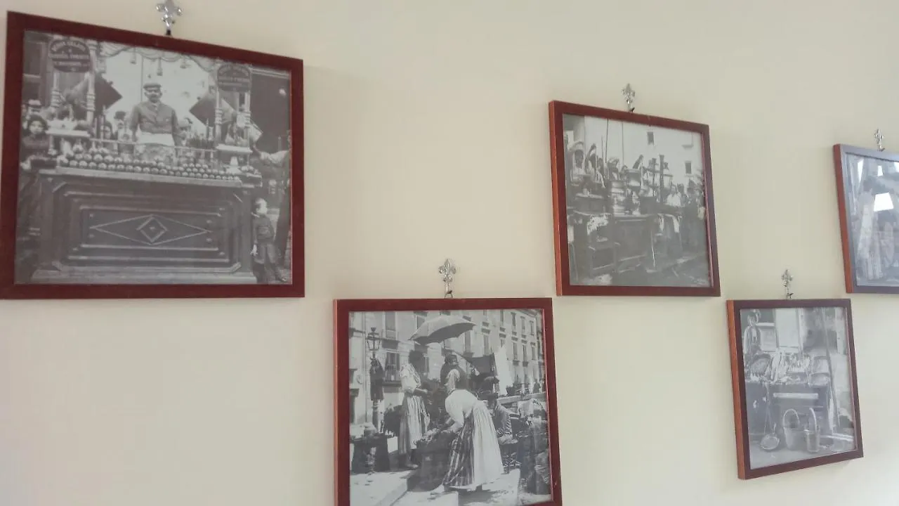 Casa Vacanze Amalfitano Apartment Naples Italy